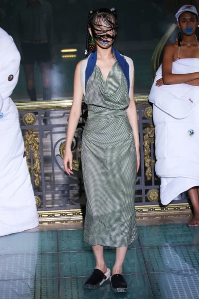 Look 33